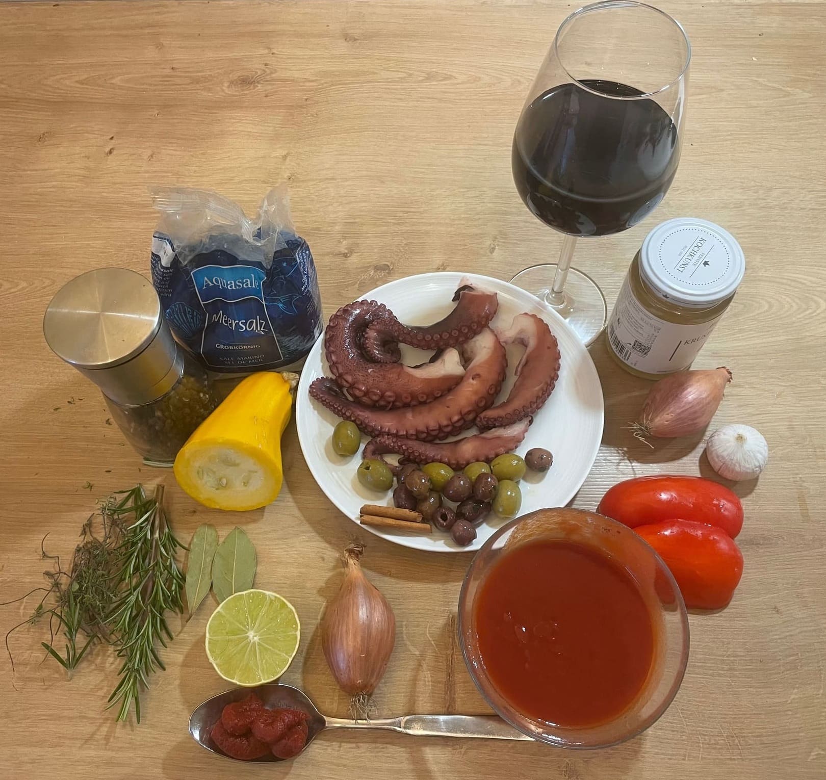 Griechischer Oktopus-Topf – KRAUTJUNKER Griechischer Oktopus-Topf – KRAUTJUNKER